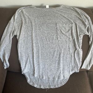 Old Navy Heathered Grey Long-sleeved shirt